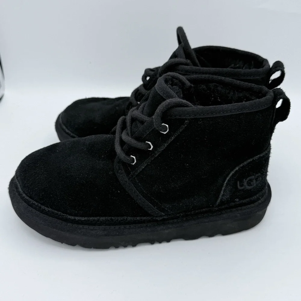 UGG‎ Neumel II / black/ Kids Boot - SZ 1